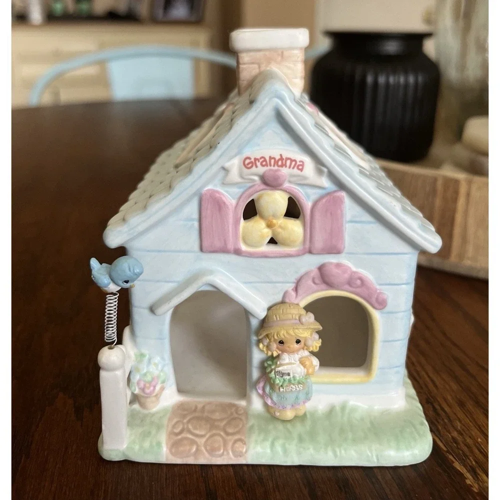 Precious Moments Ceramic Tea Light Candle Holder Grandma's House, 4